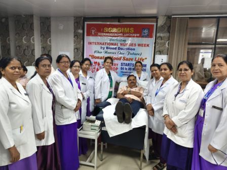 संजय गांधी पीजीआई में नर्सिंग ऑफीसर्स ने लगाया रक्तदान शिविर